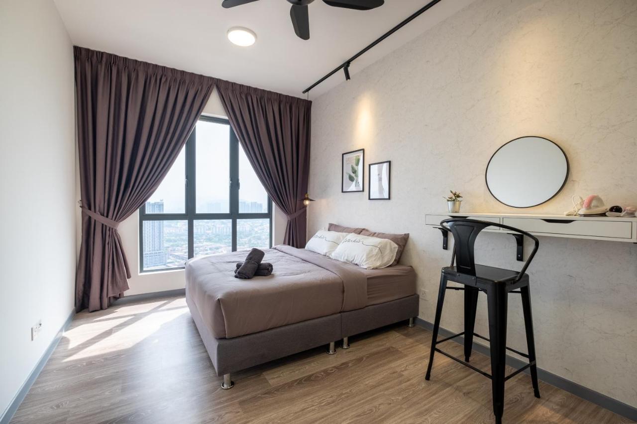 Апартаменты Contemporary United Point 6 Pax 现代风格 Desa Park & Mont Kiara Куала-Лумпур Экстерьер фото