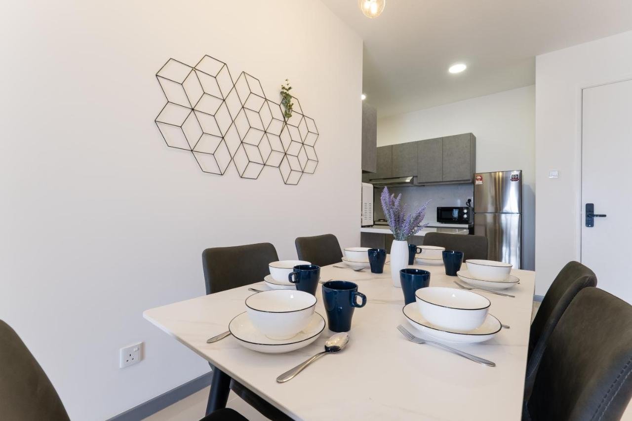 Апартаменты Contemporary United Point 6 Pax 现代风格 Desa Park & Mont Kiara Куала-Лумпур Экстерьер фото