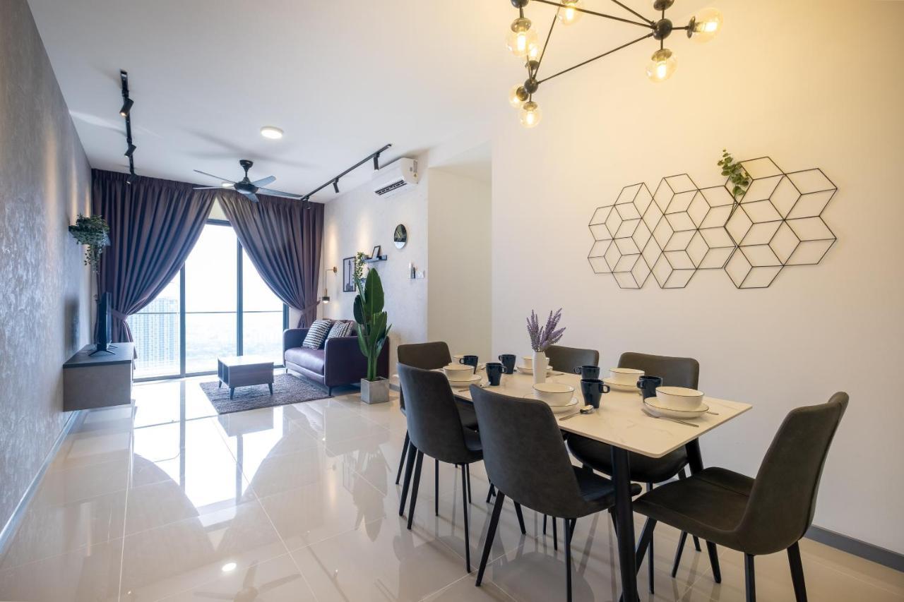 Апартаменты Contemporary United Point 6 Pax 现代风格 Desa Park & Mont Kiara Куала-Лумпур Экстерьер фото
