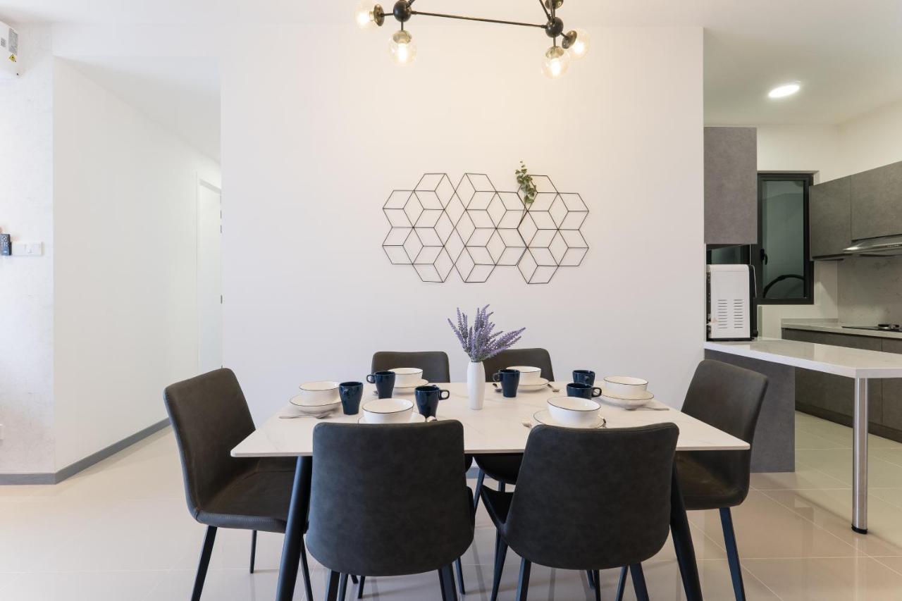 Апартаменты Contemporary United Point 6 Pax 现代风格 Desa Park & Mont Kiara Куала-Лумпур Экстерьер фото